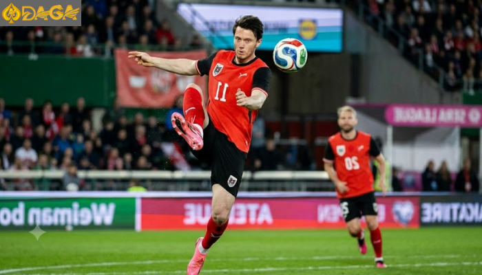 The Tactical Versatility of Michael Gregoritsch in European Football